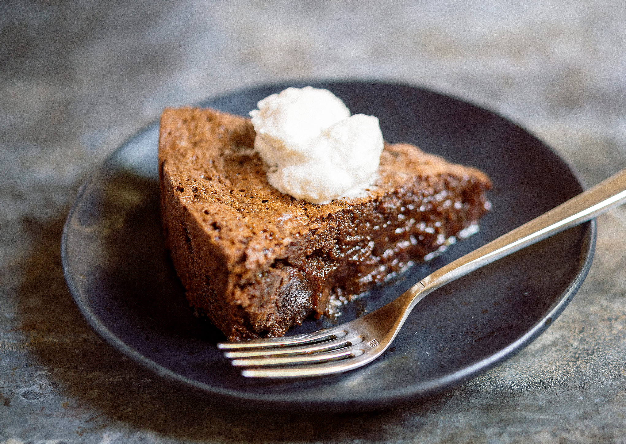 Prune Cake with Glaze Recipe: How to Make It